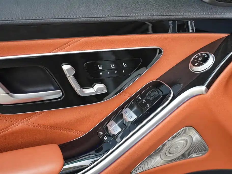Mercedes-Benz Maybach S-Class 2022 S 480 4MATIC Intelligent Premium Special Edition фото 14