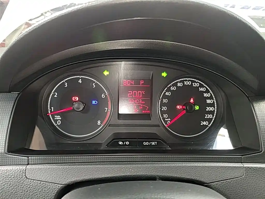 Volkswagen Santana 2016 1.6L Automatic Trend Edition фото 12