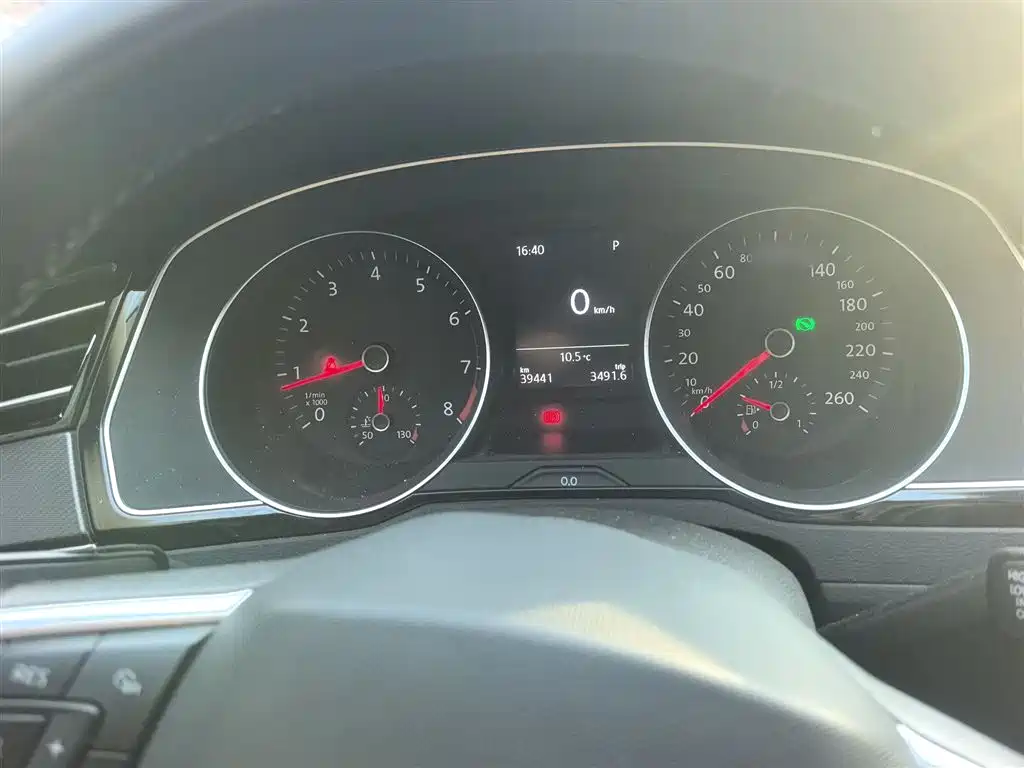 Volkswagen Magotan 2020 330TSI DSG Leading фото 4