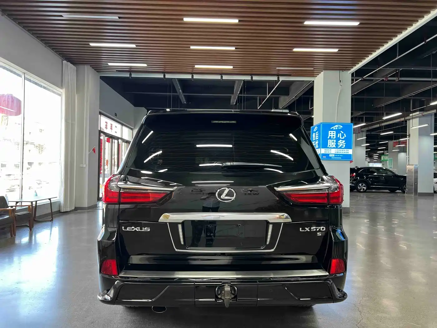Lexus LX 2019 570 Peak Special Edition фото 15