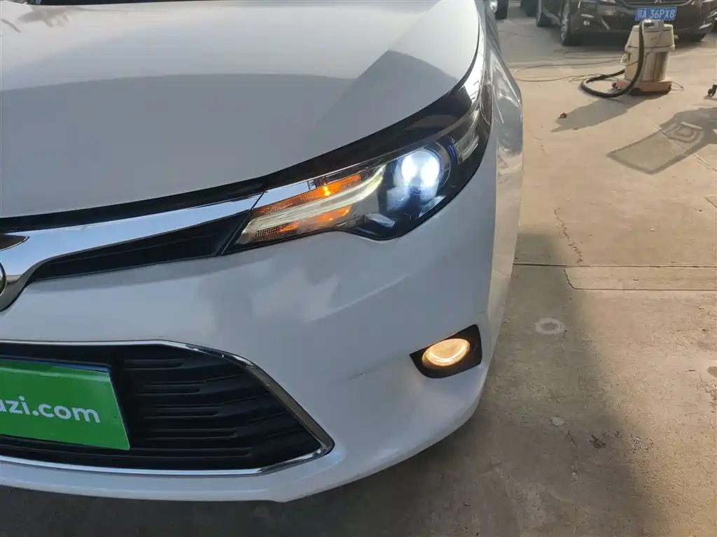 Toyota Levin 2014 1.8GS CVT Elite Edition фото 18