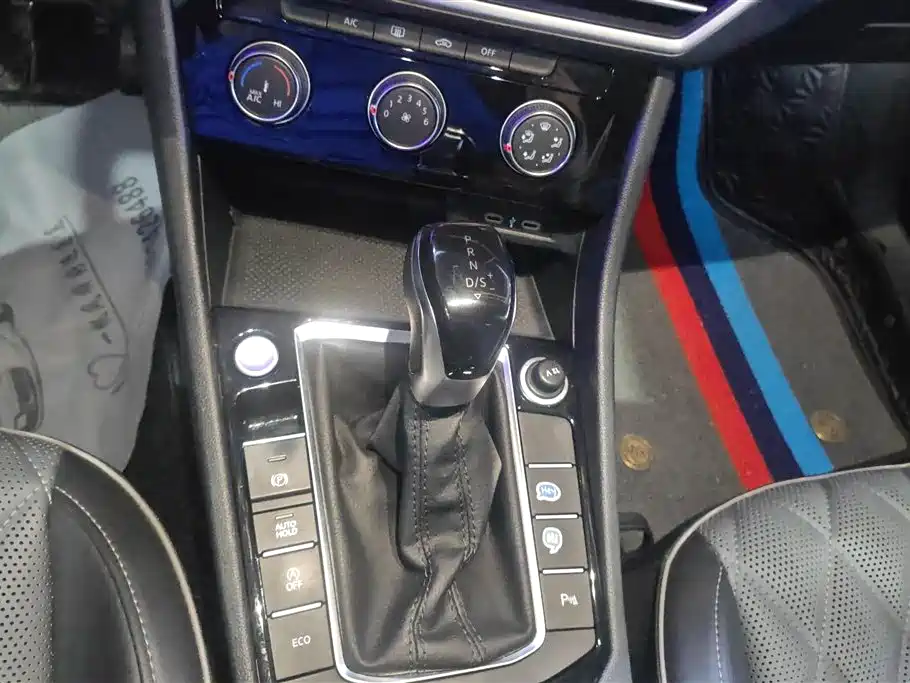 Volkswagen Sagitar 2023 300TSI DSG Excellence Edition фото 16