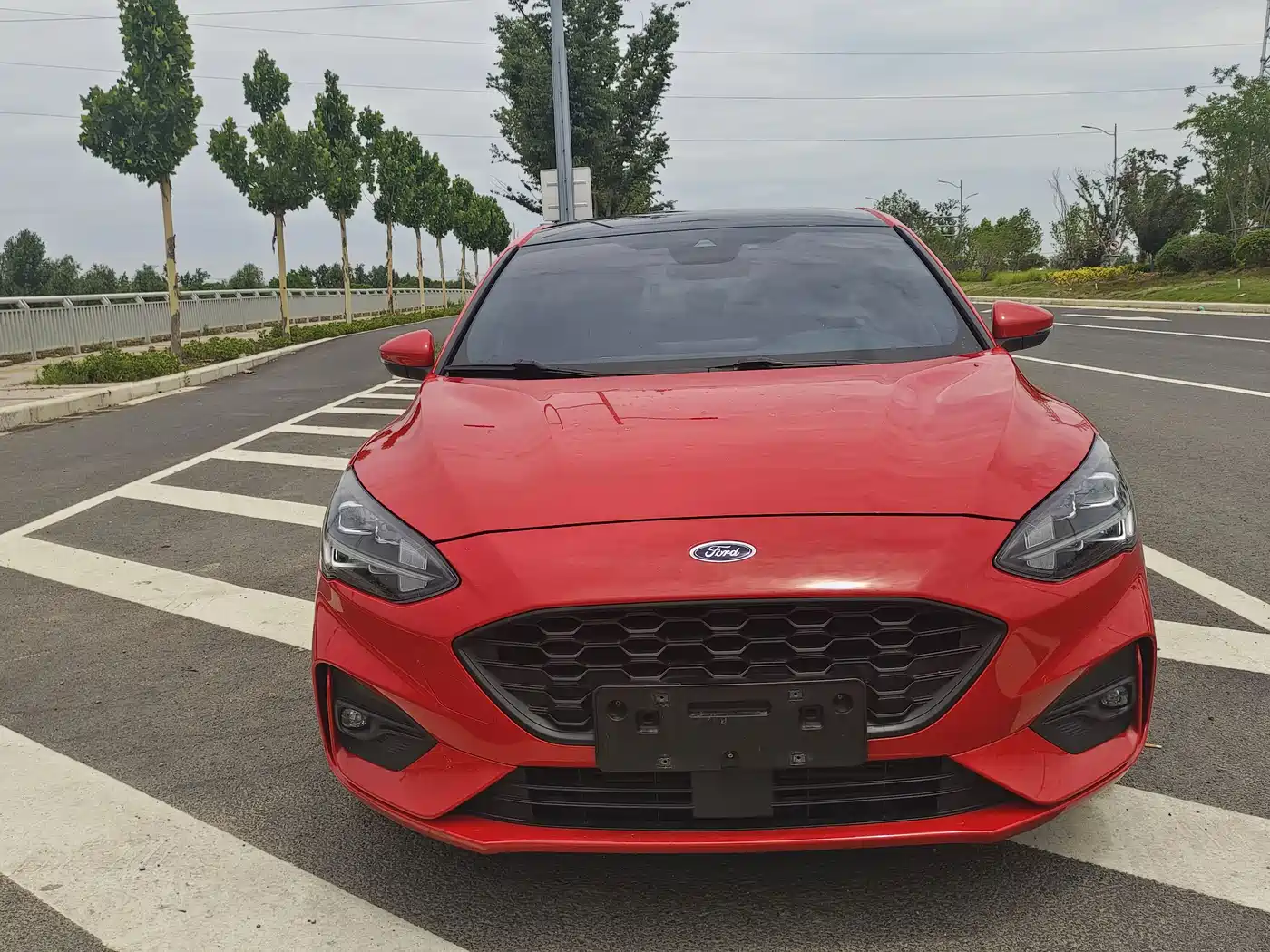 FORD FOX