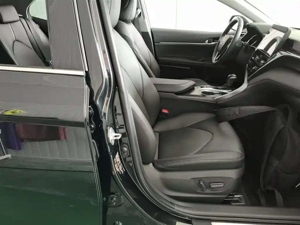 Toyota Camry 2021 2.0G Luxury Edition фото 25