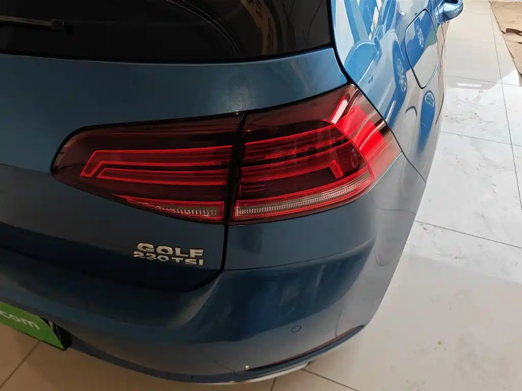 Volkswagen Golf 2018 230TSI Automatic Comfort фото 8
