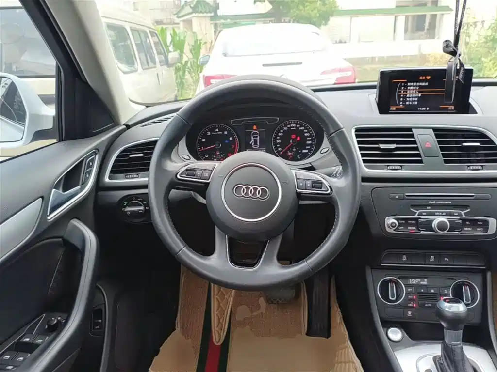 Audi Q3 2018 30th Anniversary Edition 30 TFSI Fashion фото 11