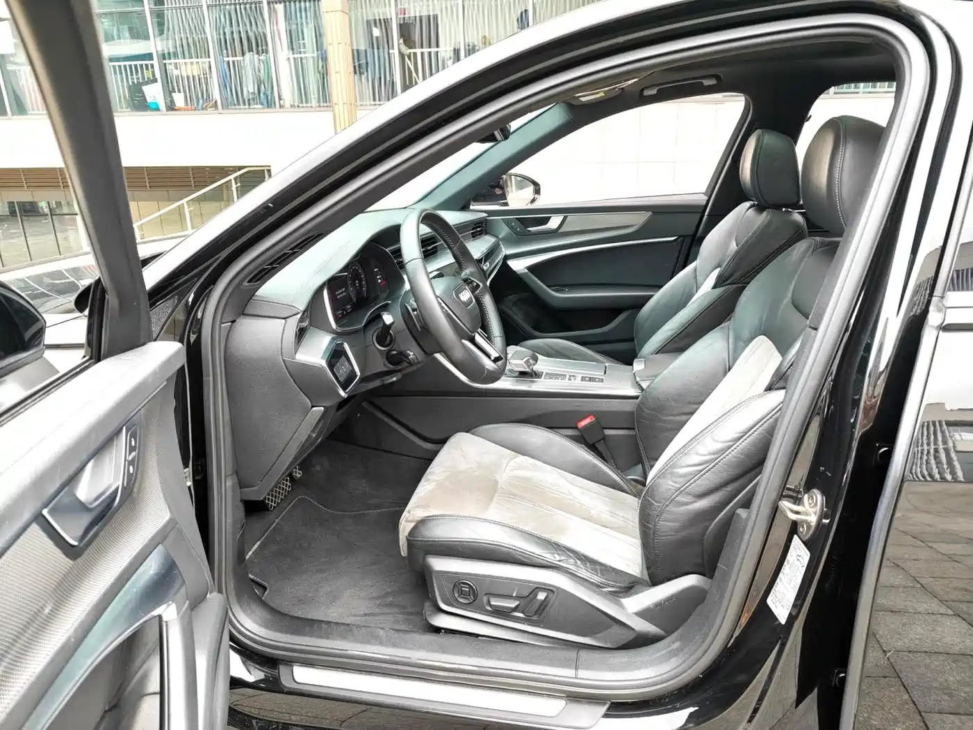 Audi A6L 2019 40 TFSI Luxury Dynamic фото 13