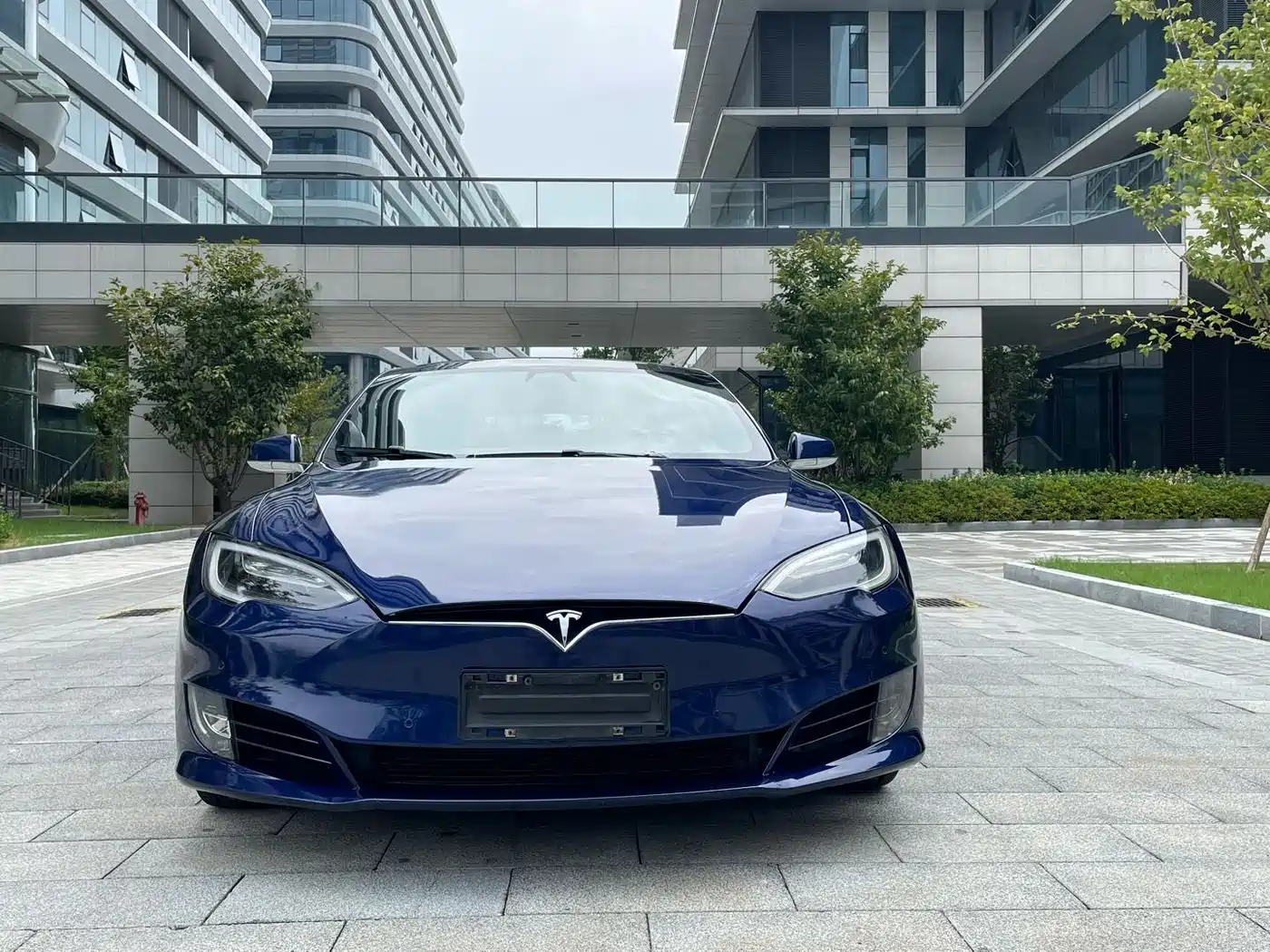 Photo 4 - Tesla Model S