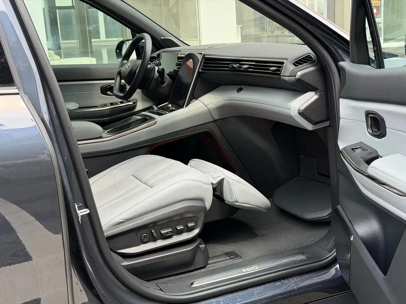 NIO NIO ES8