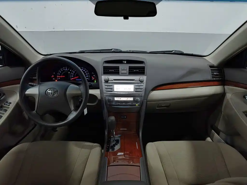 Toyota Camry 2014 2013 200E Classic Elite Edition