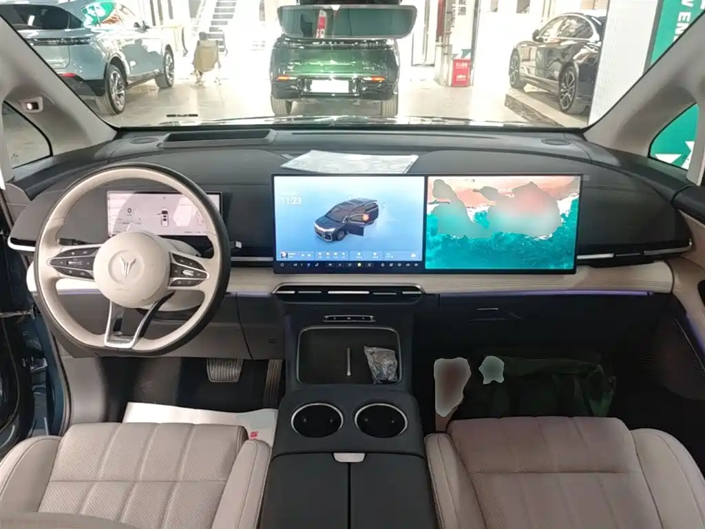 Voyah Auto Voyah Dreamer 2025 PHEV 4WD Kunpeng Premium Edition фото 10