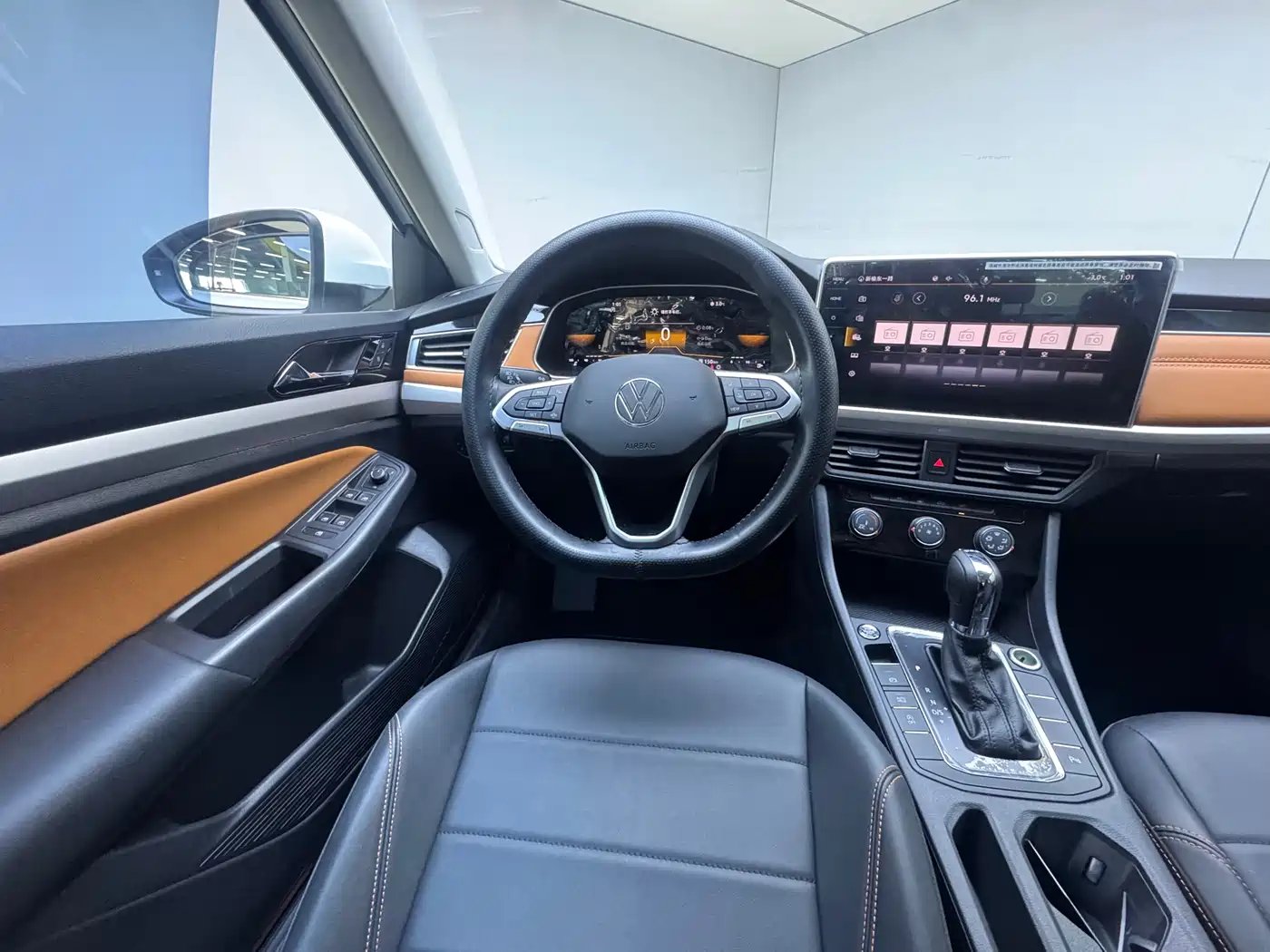 Volkswagen Bora 2023 200TSI DSG Yuexing Edition фото 21