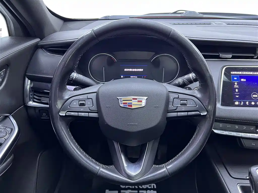 Cadillac XT4 2018 Model 28T 2WD Technology фото 15