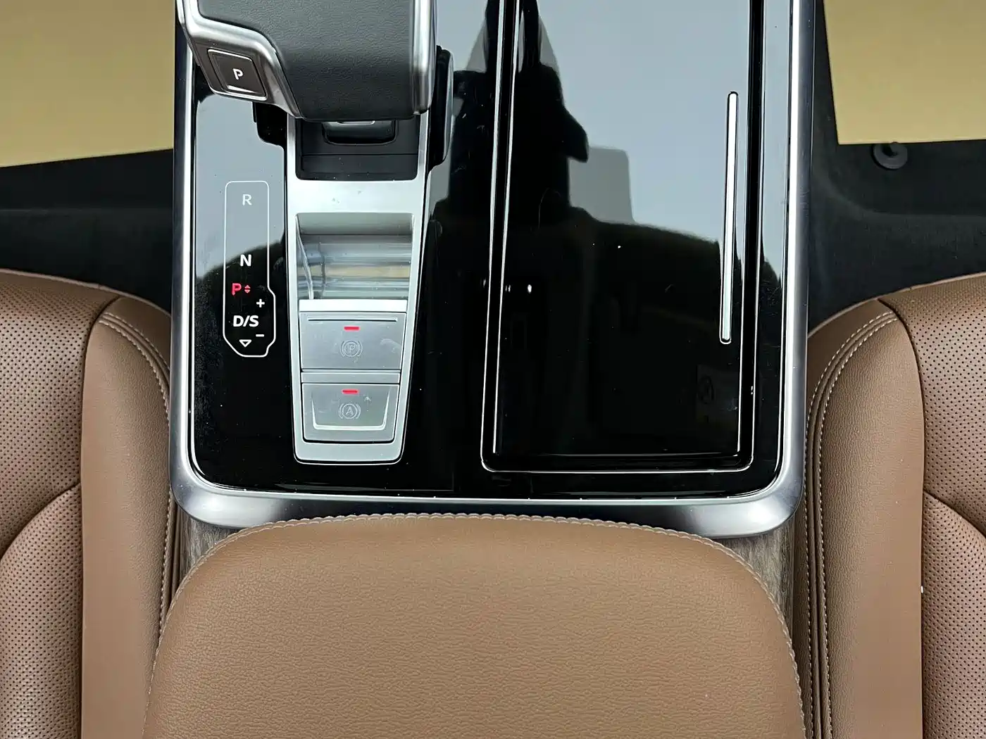 Фото 21 - Audi Q7