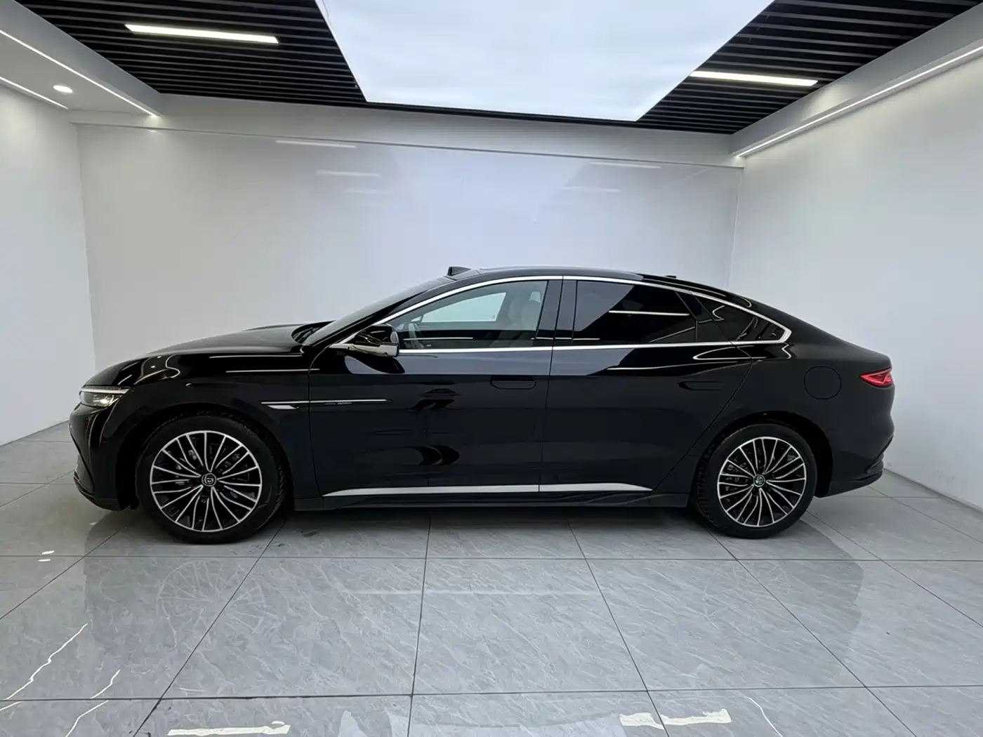 BYD Han 2025 DM-i Smart Driving Edition 125KM LiDAR Flagship фото 7