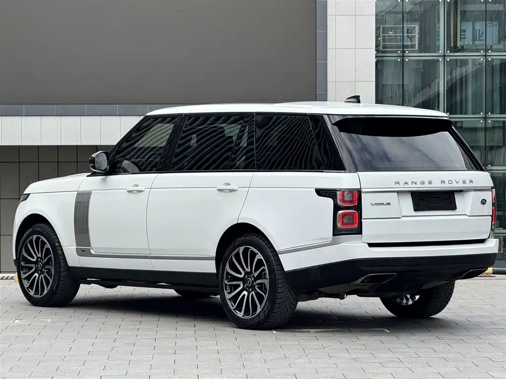Land Rover Range Rover 2019 3.0 SC V6 Heritage Extended Edition фото 11