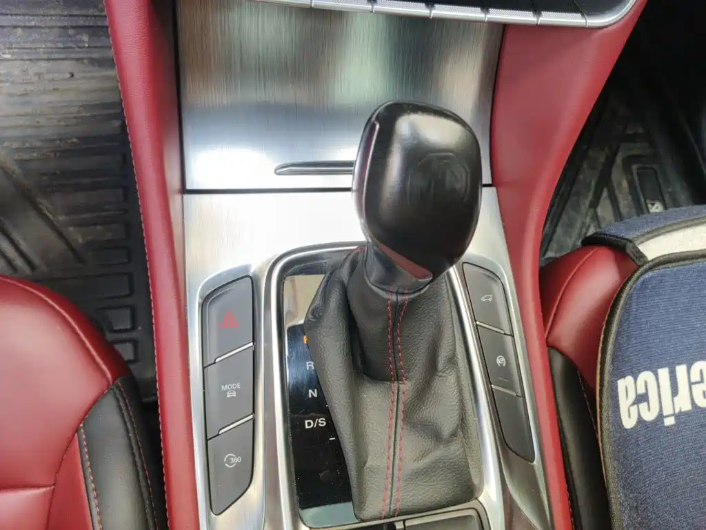 MG HS 2019 2018 30T Automatic 2WD Trophy Hormone Super Burn Edition China V