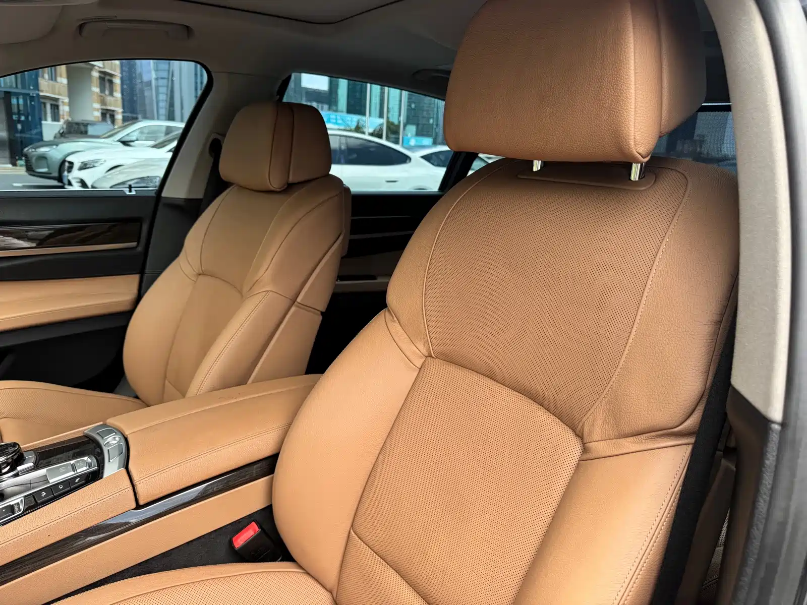 Фото 7 - BMW 7 Series