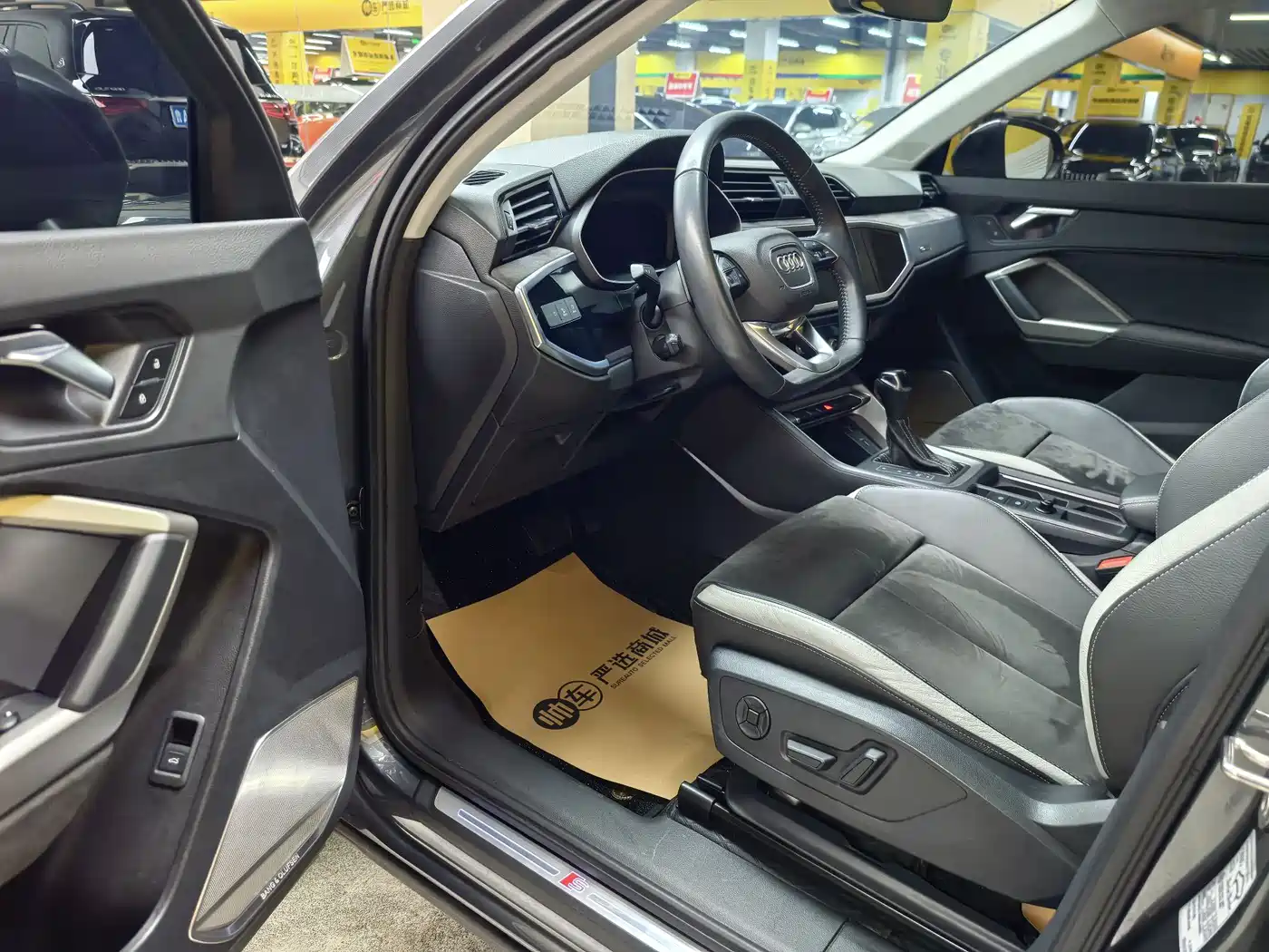 Audi Q3 2020 35 TFSI Fashion Dynamic фото 11