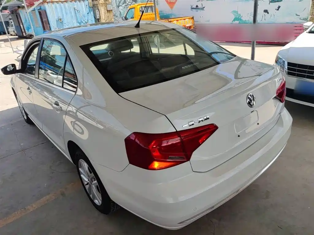 Volkswagen Jetta 2017 1.5L Manual Comfort фото 5