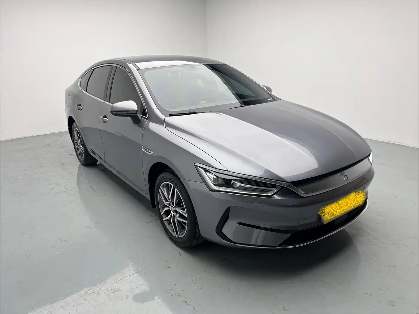BYD Qin PLUS 2024 Glory Edition EV 420KM Leading фото 3