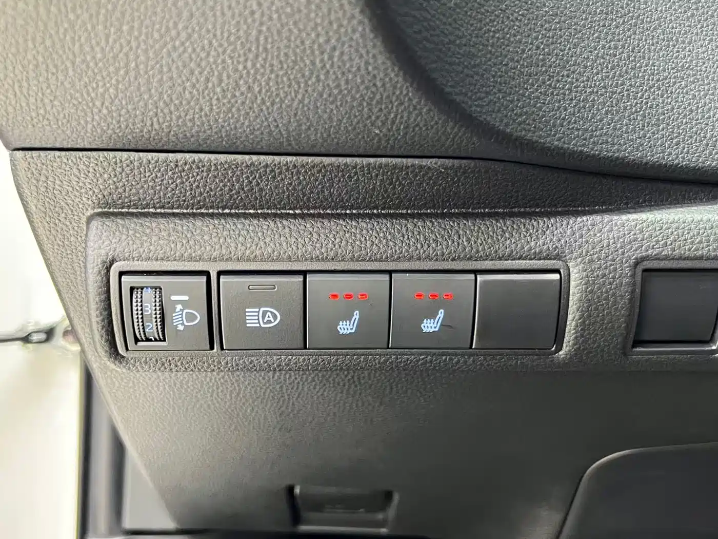 Toyota Corolla 2021 1.2T S-CVT Luxury Edition фото 14