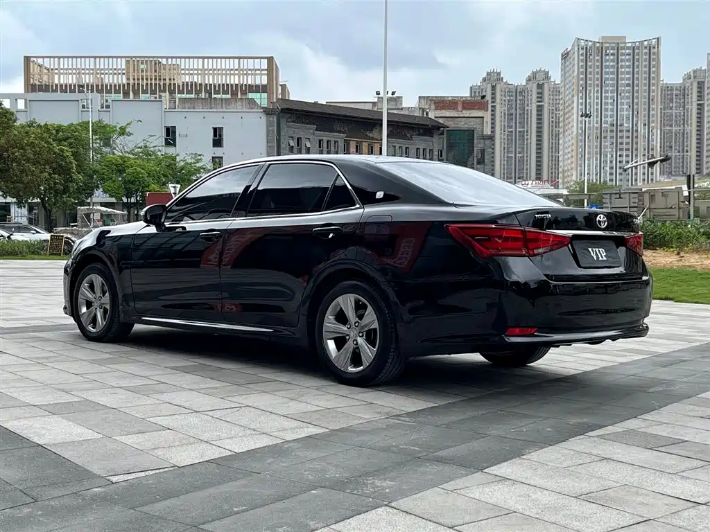 Toyota Crown 2015 2.5L Smart Edition фото 4