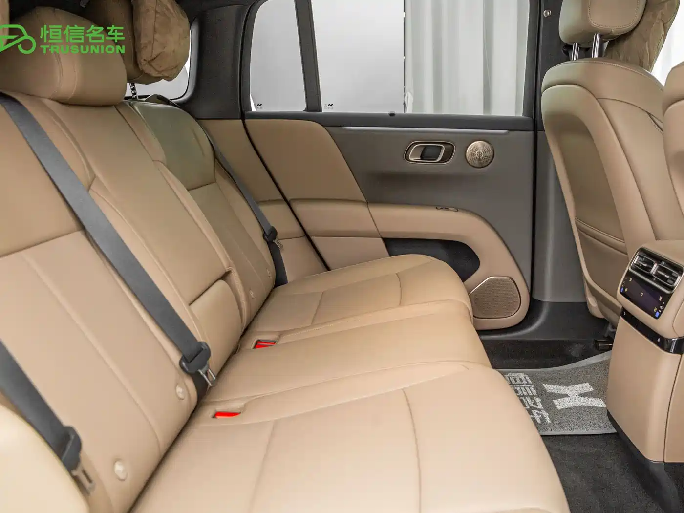 Li Auto i6 2025 2025 4WD Base Model