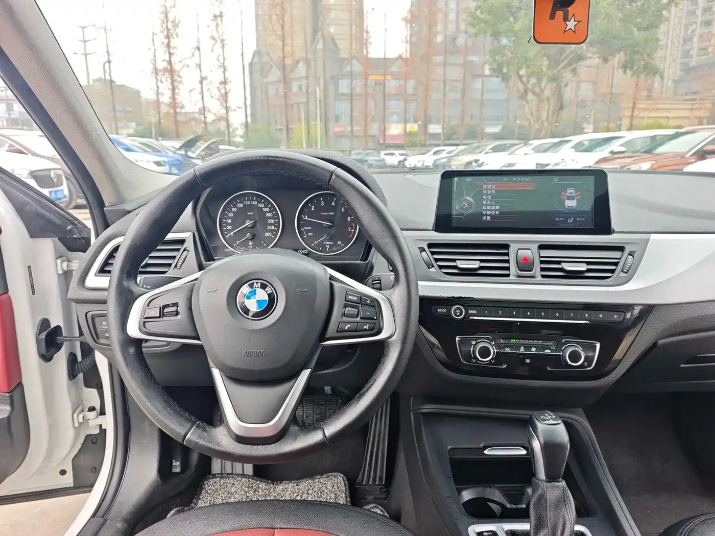 BMW 1 Series 2017 118i Fashion фото 6