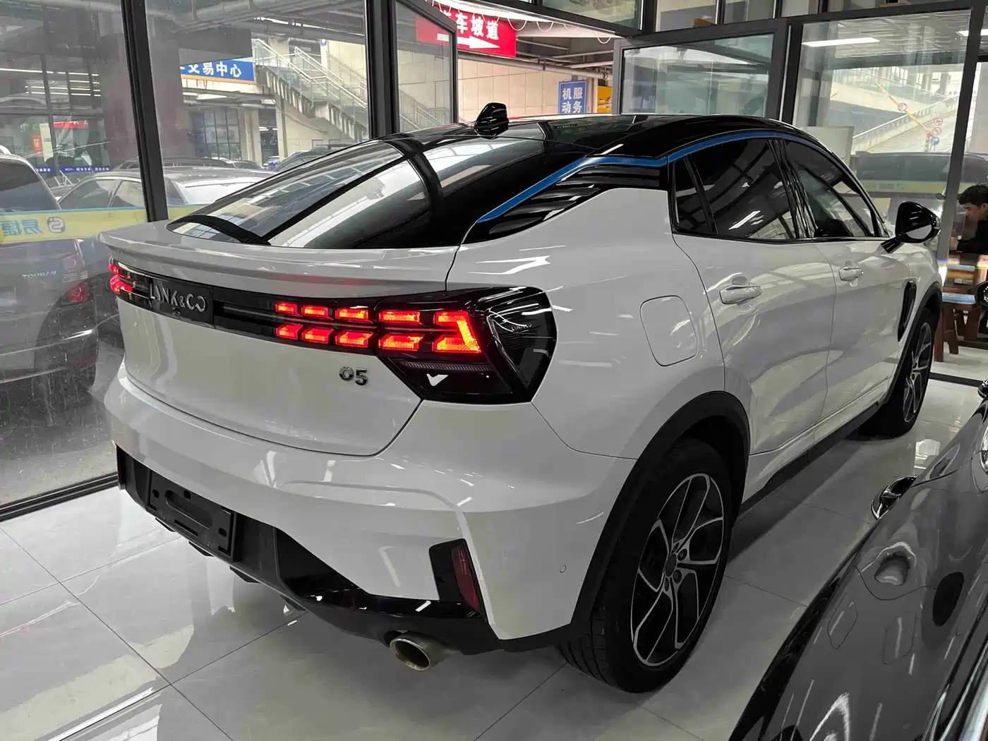 Lynk & Co 05 2022 2.0TD 2WD Shine Halo фото 21