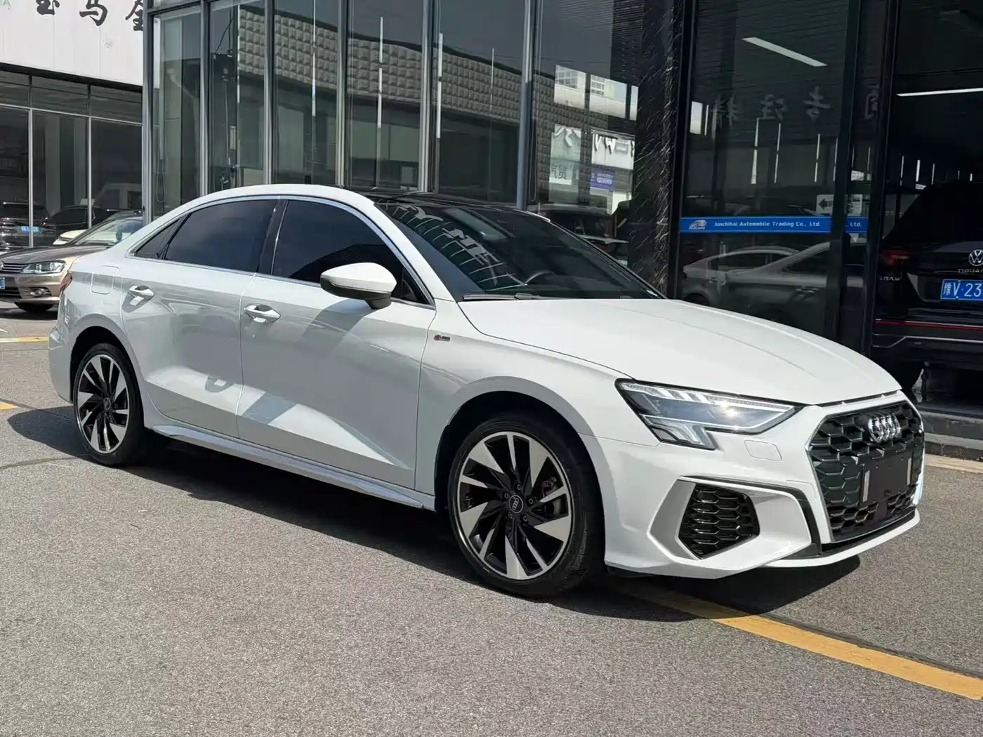 Audi A3 2023 A3L Limousine 35 TFSI Fashion Sport фото 4