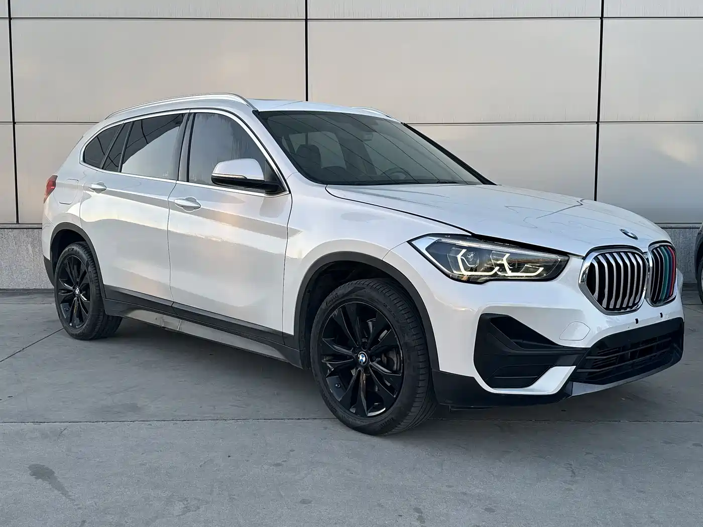 BMW X1 2021 Facelift sDrive20Li Fashion фото 3