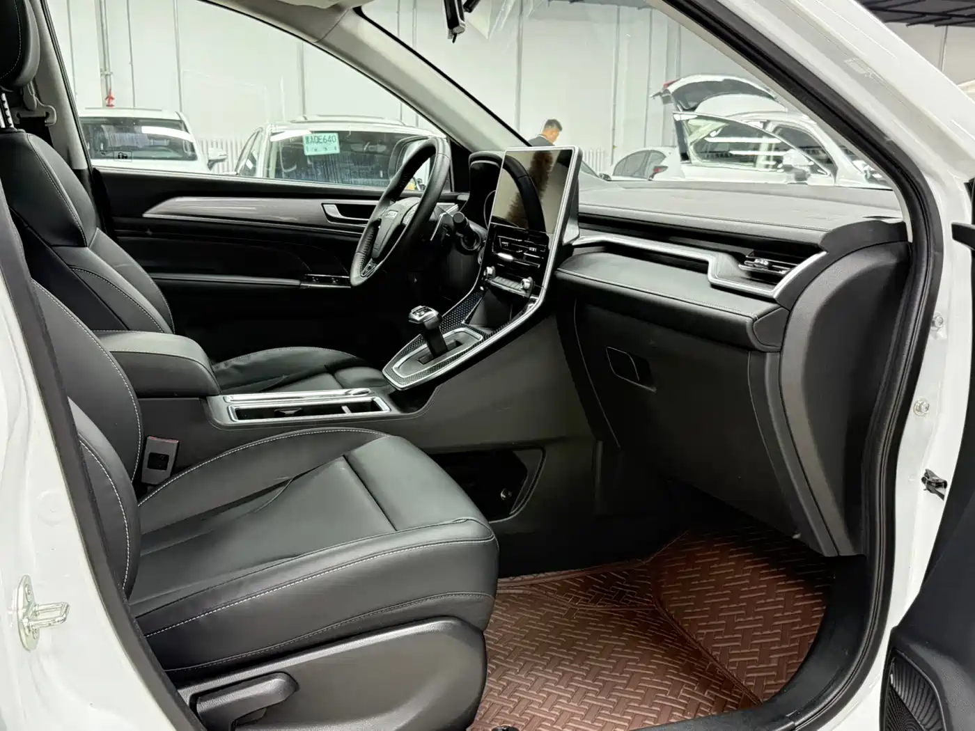 Haval M6 2021 PLUS 1.5T DCT Luxury Smart Connect фото 19