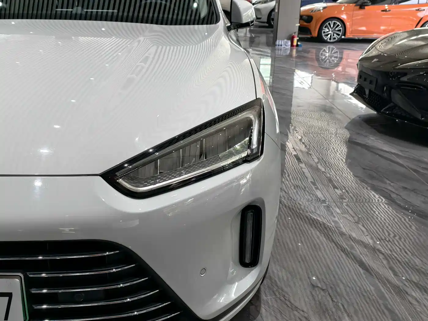 AITO Wenjie AITO M5 2022 Extended Range AWD Flagship фото 6