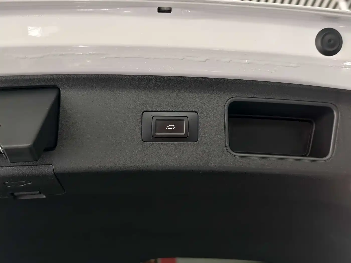 AITO Wenjie AITO M5 2022 Extended Range AWD Flagship фото 23