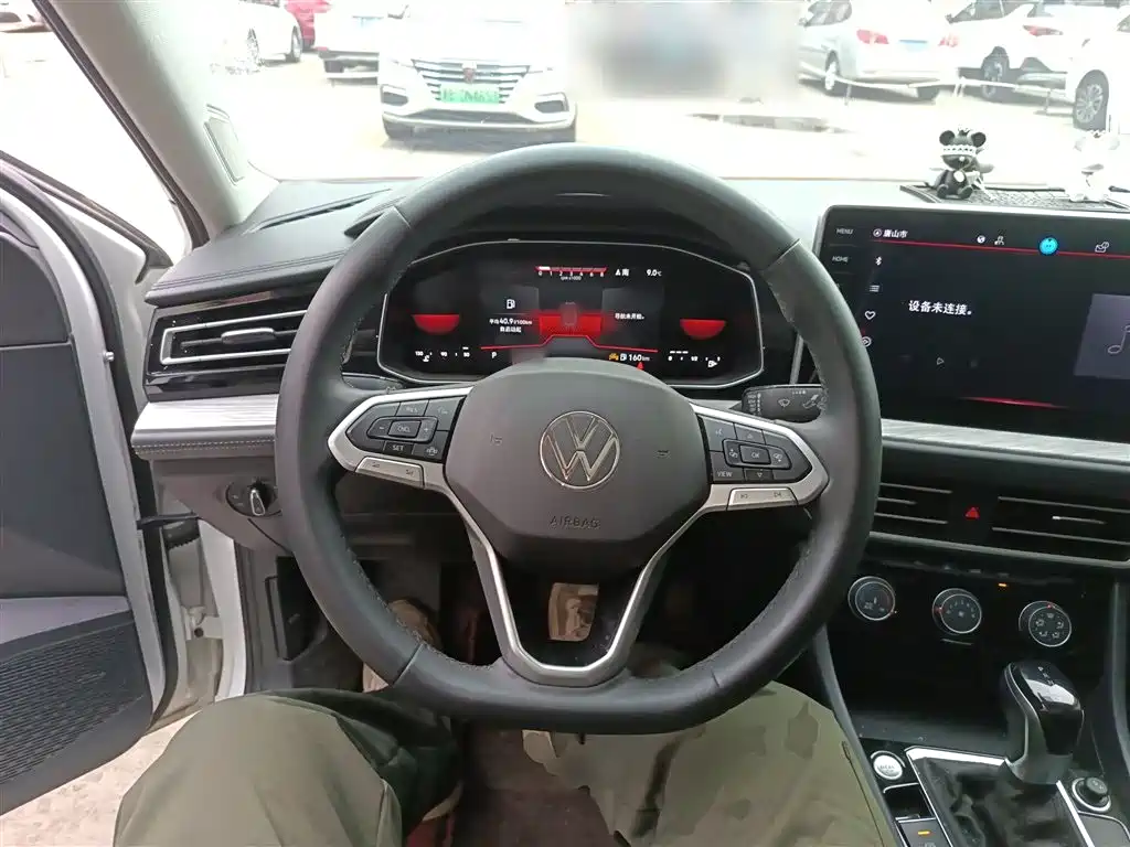 Volkswagen Sagitar 2023 300TSI DSG Surpassing Edition фото 11