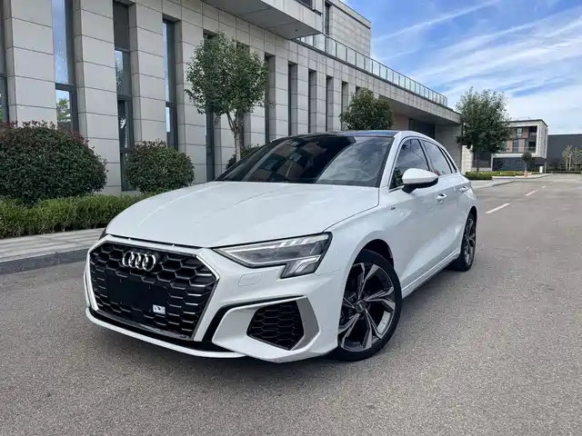 Audi A3 Sportback 35 TFSI, Люкс Спорт