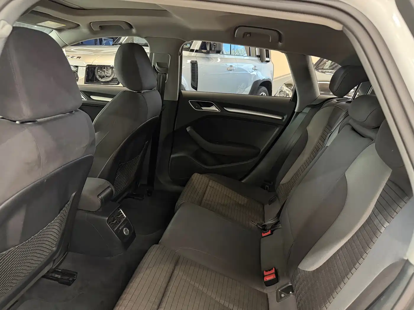 Audi A3 2018 30th Anniversary Sportback 40 TFSI Sport фото 14