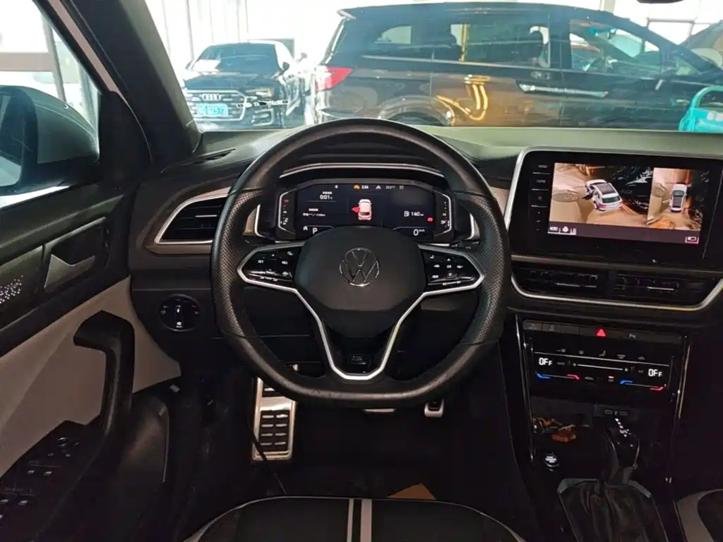 Volkswagen T-Roc, миниатюра 11