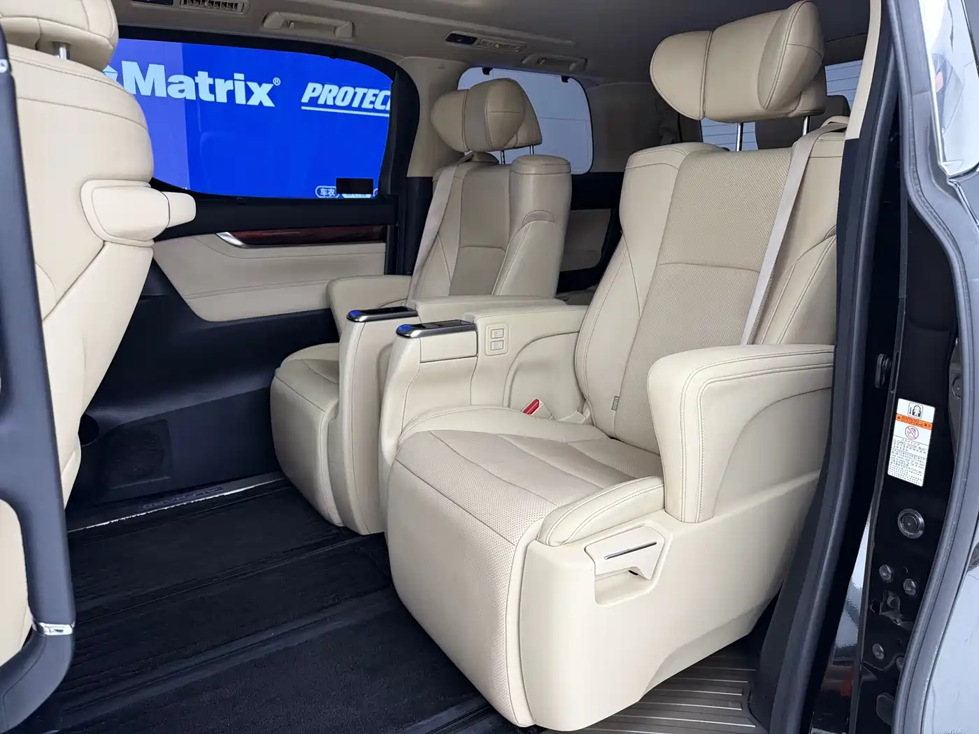 Toyota Alphard 2015 3.5L Luxury Edition фото 16