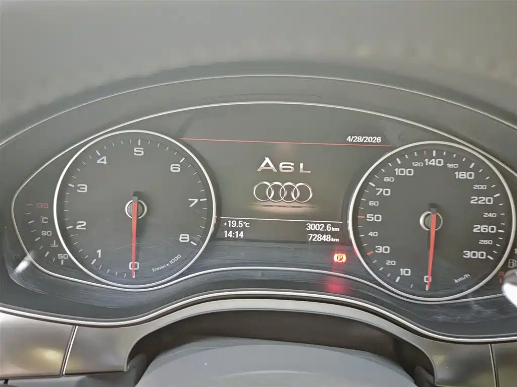 Audi A6L 2014 50 TFSI quattro Luxury фото 3