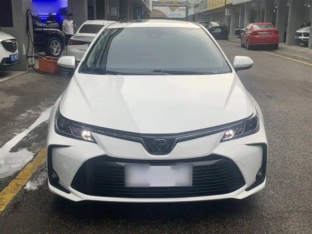 Toyota Corolla 2021 1.2T S-CVT Elite PLUS Edition фото 7