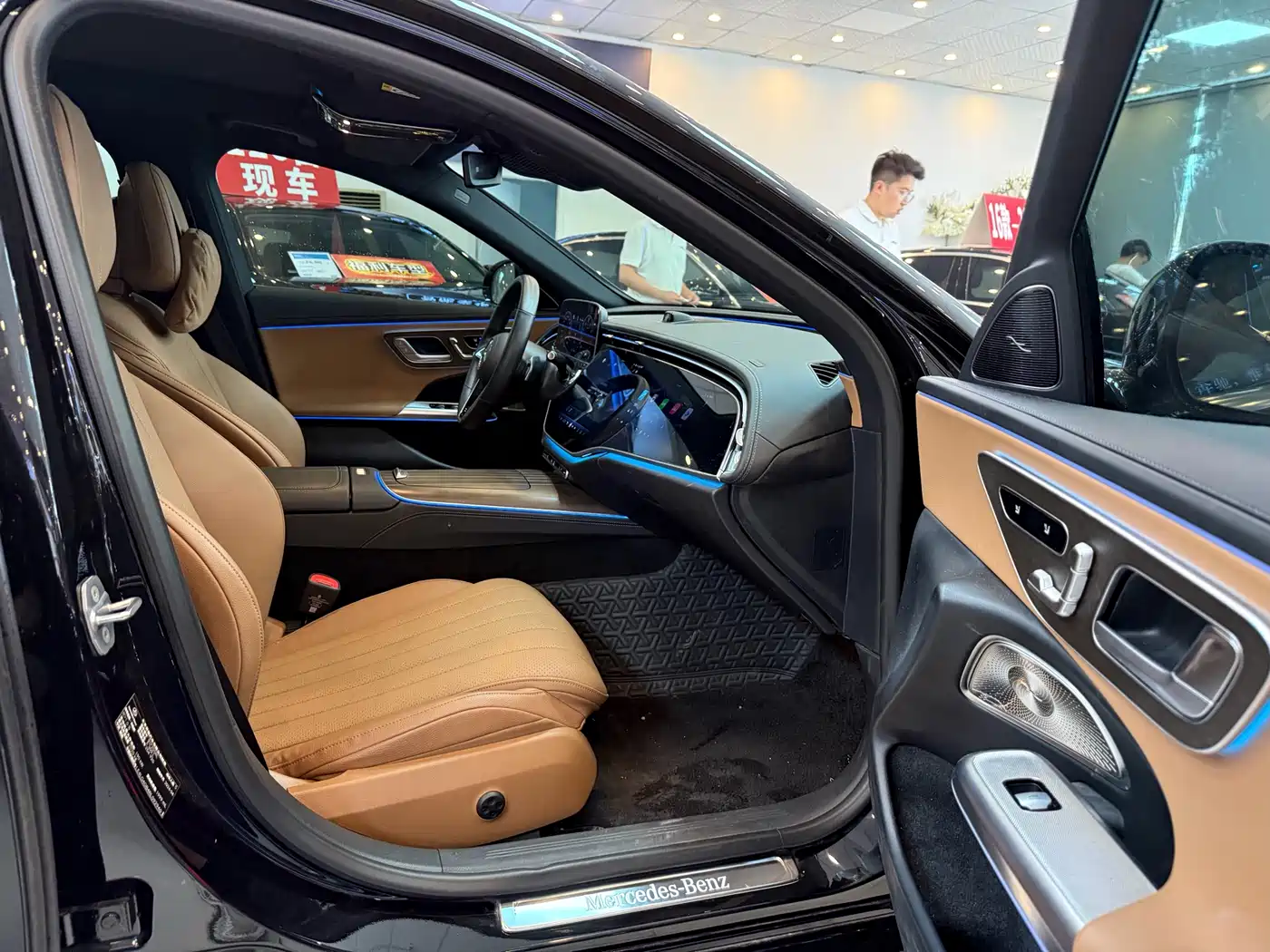 Mercedes-Benz E-Class 2024 Model E 300 L Luxury фото 15