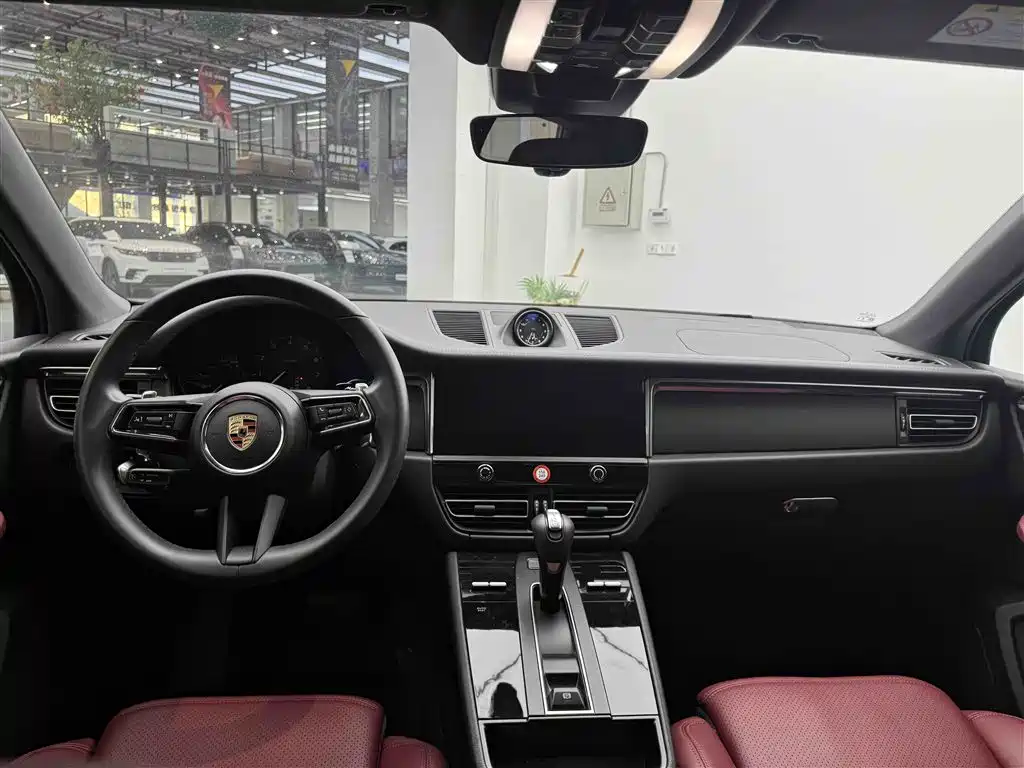 Porsche Macan 2024 Macan 2.0T фото 9
