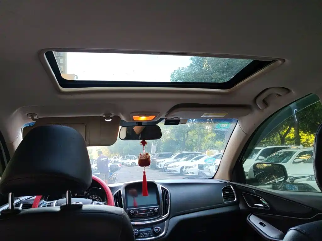 Baojun 560 2015 2015 1.8L Manual Luxury