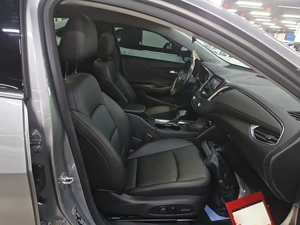 Photo 25 - Chevrolet Malibu XL