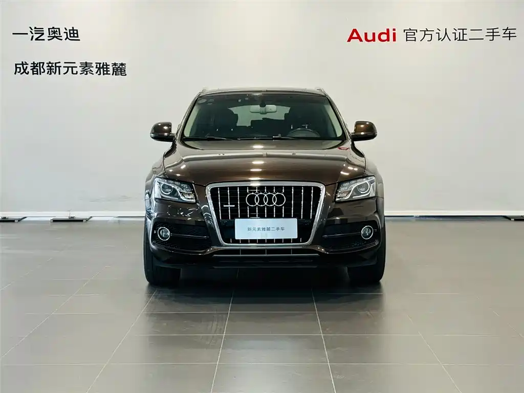 Audi Q5 (Import) 2010 3.2FSI Sport фото 2