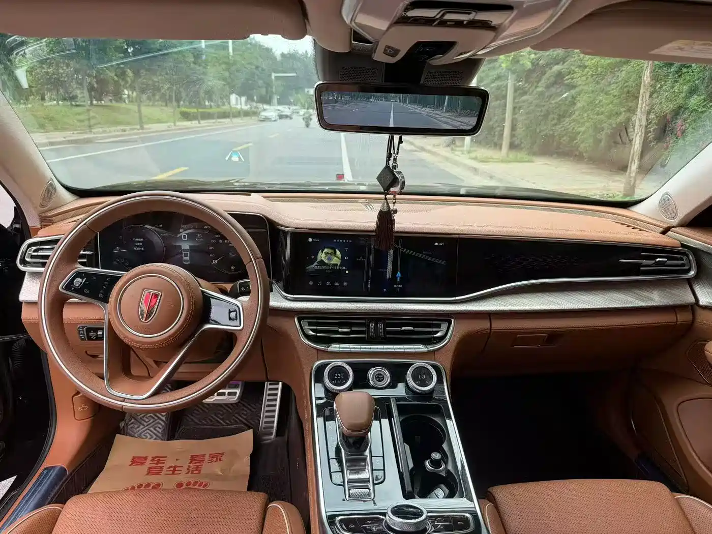 Hongqi H9 2020 2.0T Smart Connection Qi Chang Edition фото 6