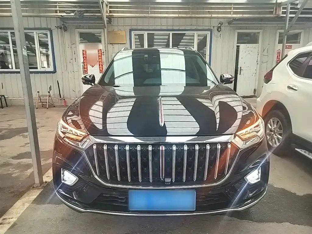 Hongqi HS5 2022 Facelift 2.0T Smart Flag Enjoyment Edition фото 3