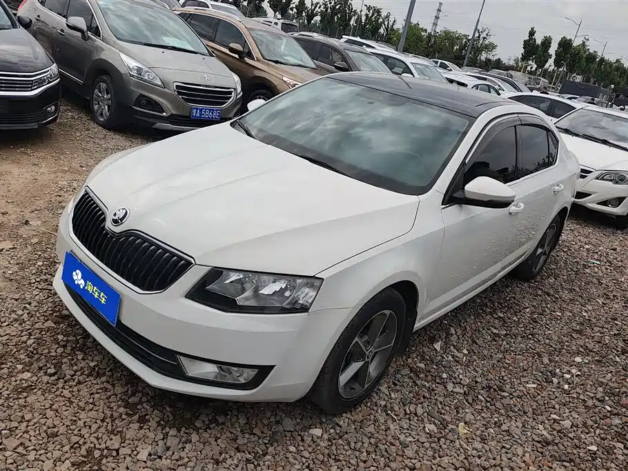 Škoda Octavia 2016 1.6L Automatic Smart Edition